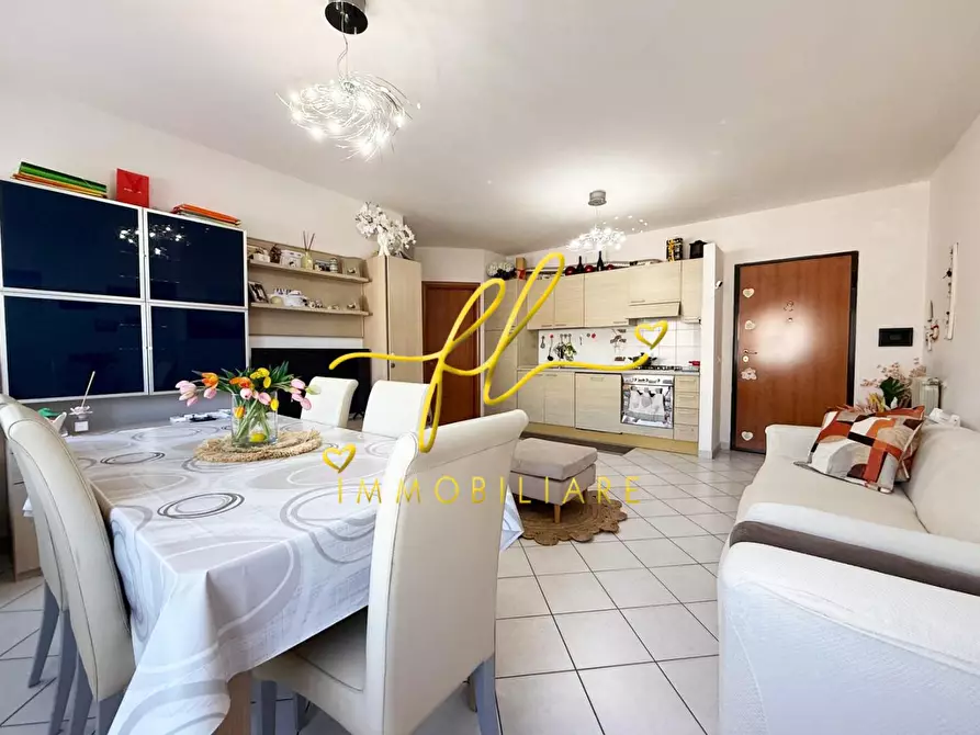 Immagine 4 di Appartamento in vendita  a Cecina