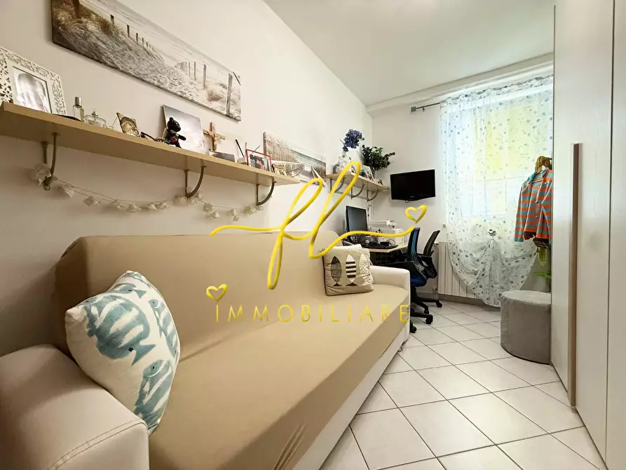 Immagine 15 di Appartamento in vendita  a Cecina