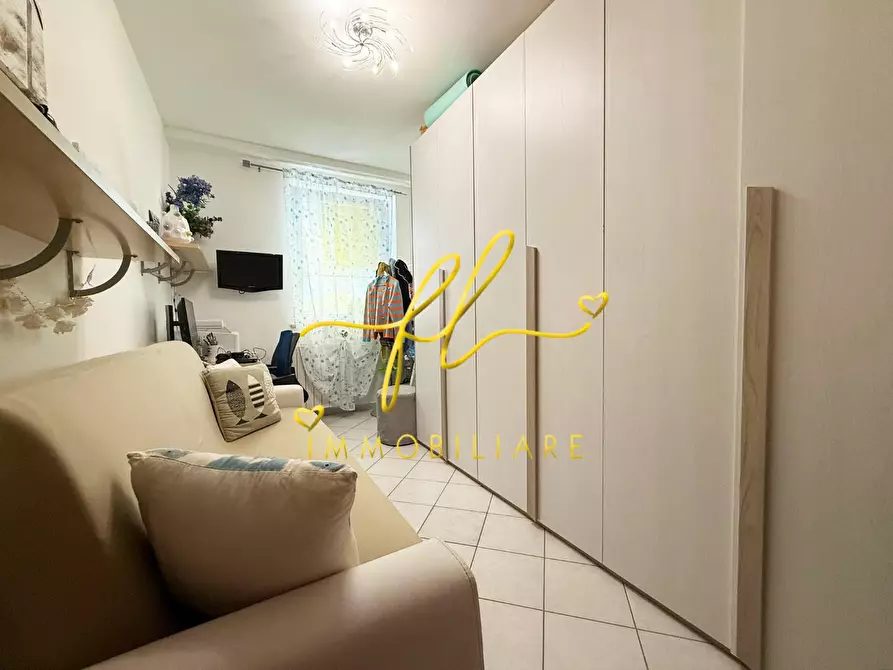 Immagine 13 di Appartamento in vendita  a Cecina