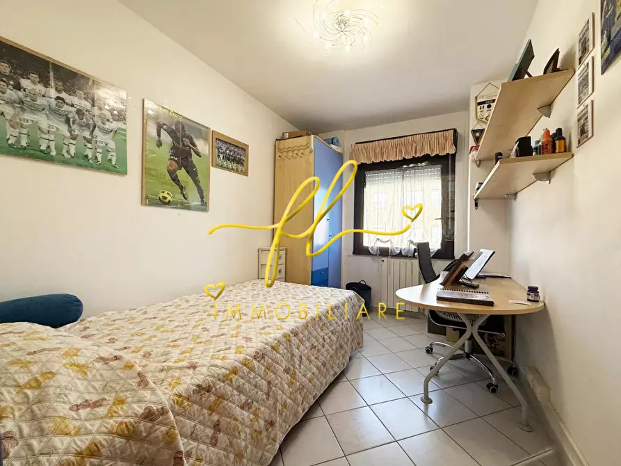 Immagine 11 di Appartamento in vendita  a Cecina