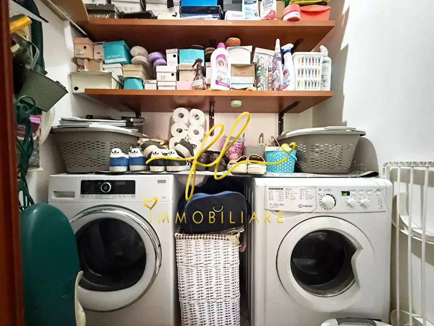 Immagine 18 di Appartamento in vendita  a Cecina