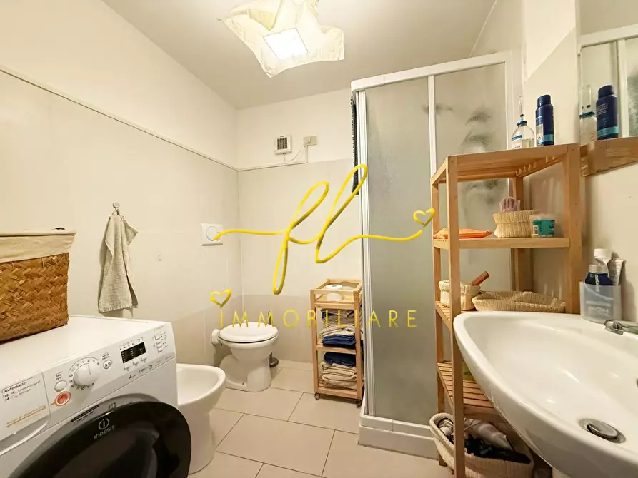 Immagine 16 di Appartamento in vendita  a Riparbella