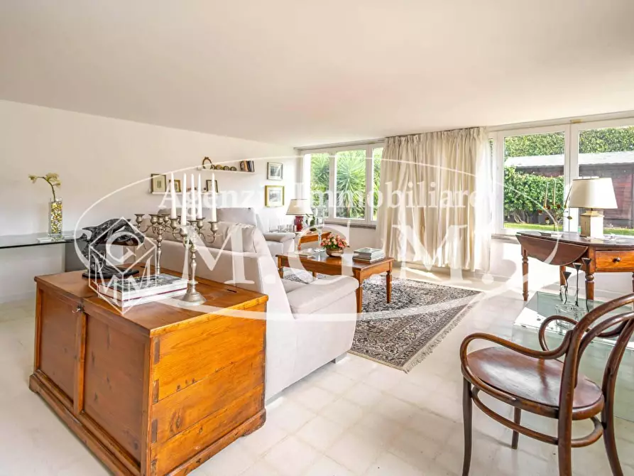 Immagine 17 di Villa in vendita  a Pisa