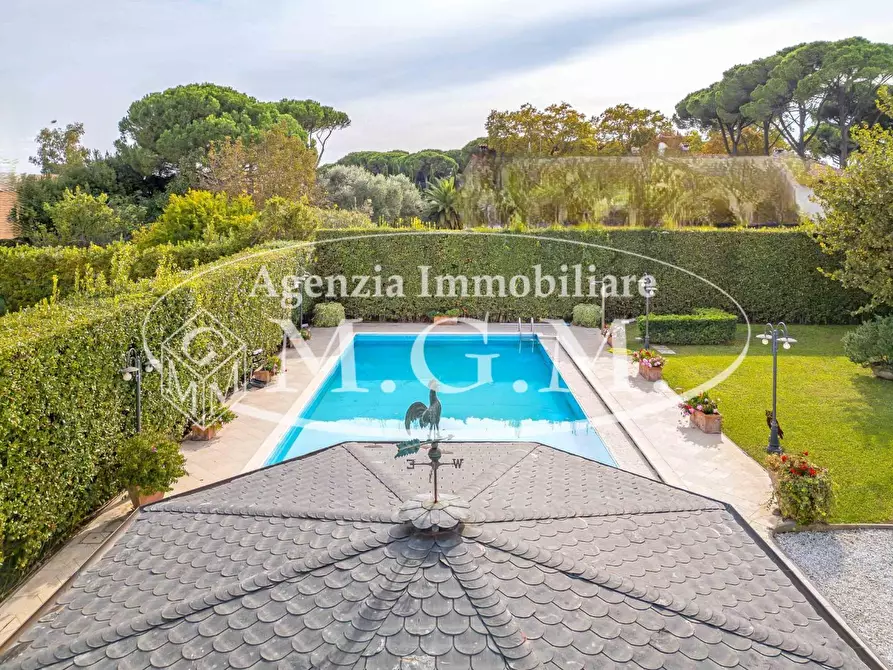 Immagine 27 di Villa in vendita  a Pisa