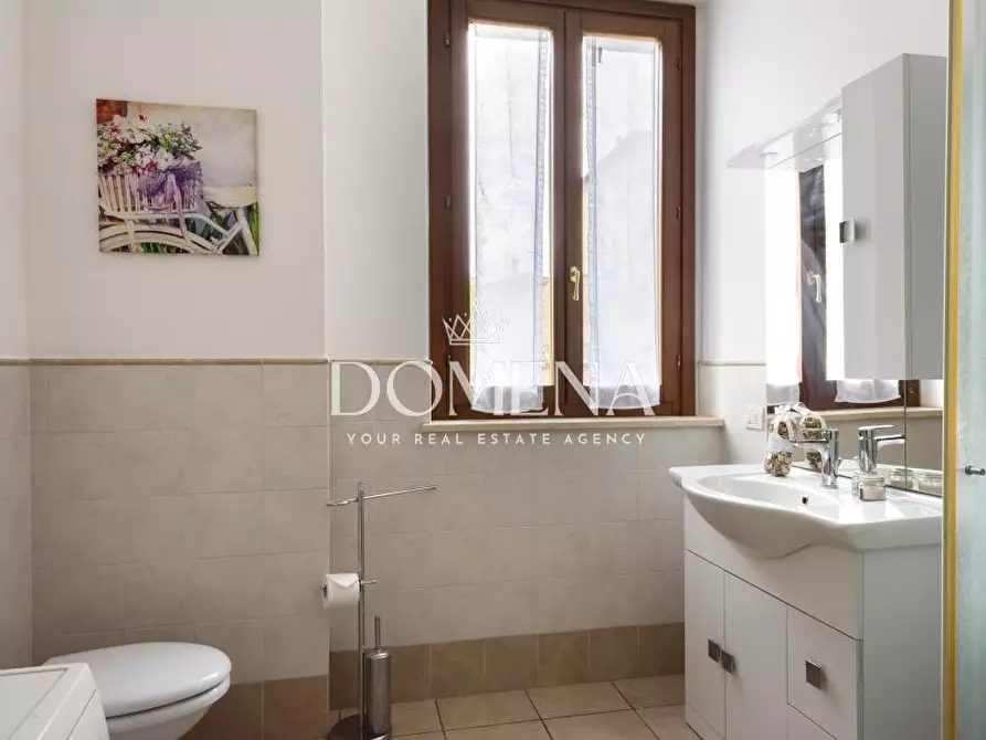 Immagine 7 di Appartamento in vendita  a Siena