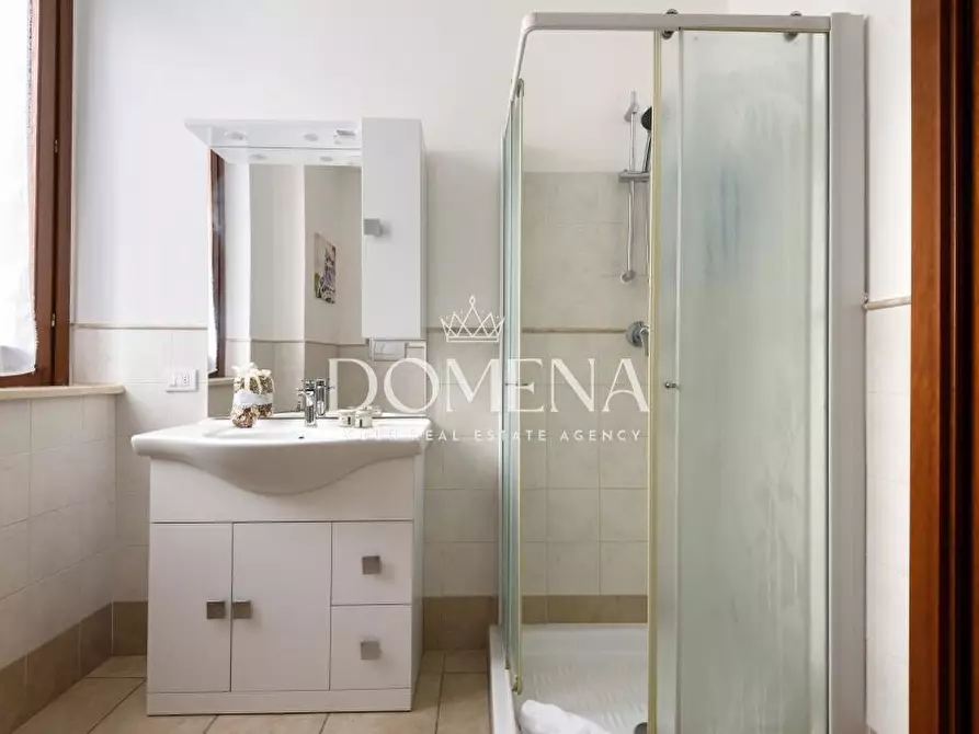 Immagine 8 di Appartamento in vendita  a Siena