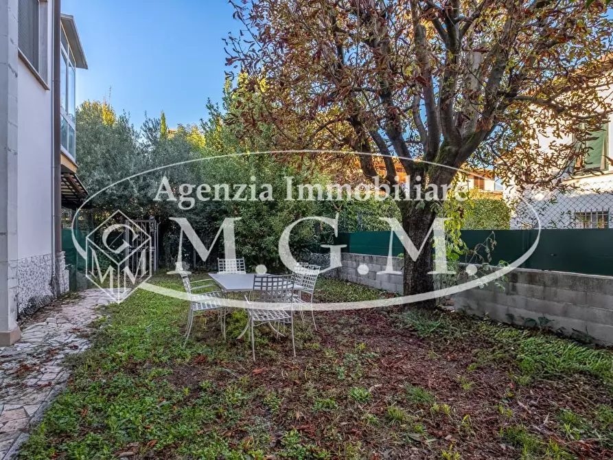 Immagine 49 di Appartamento in vendita  a Calcinaia