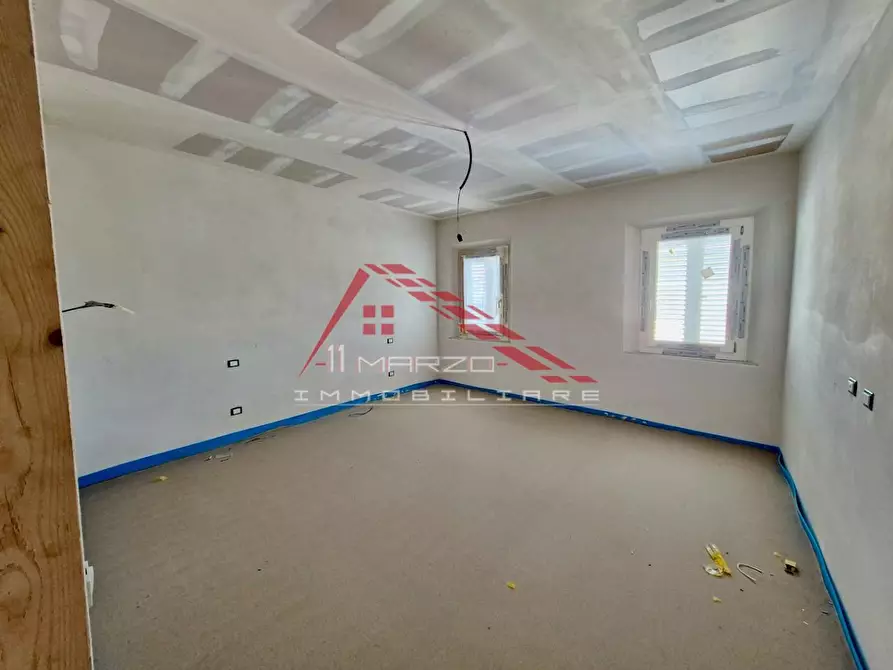 Immagine 21 di Appartamento in vendita  a Pisa