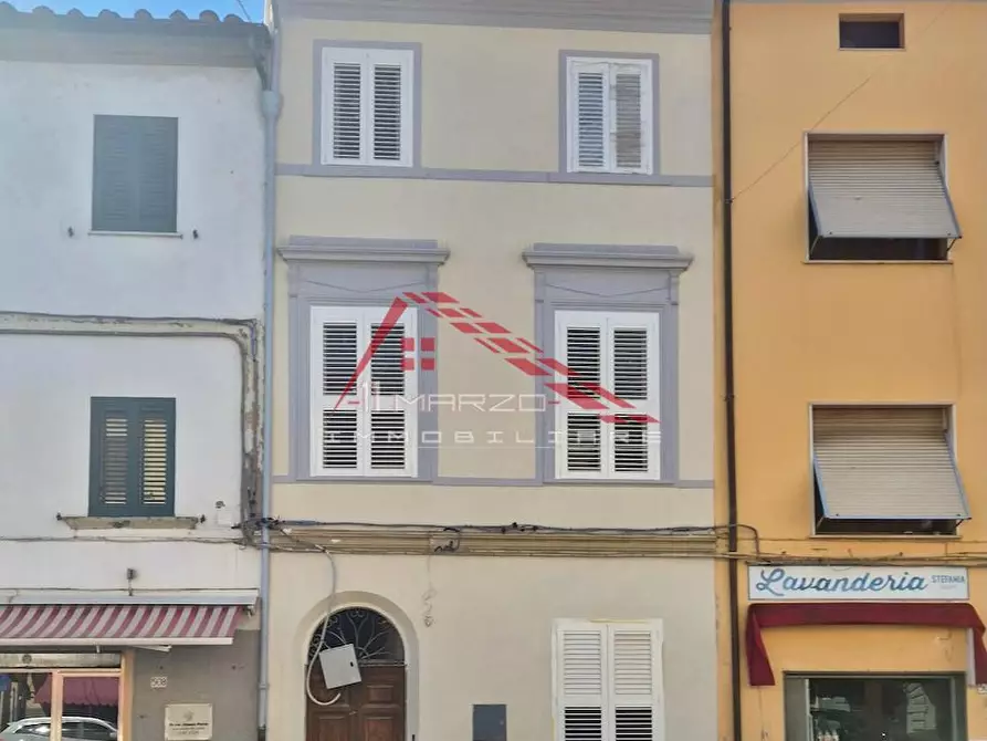 Immagine 12 di Appartamento in vendita  a Pisa