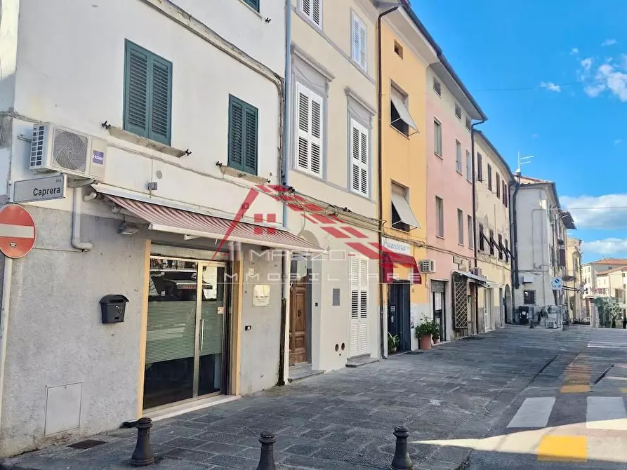 Immagine 11 di Appartamento in vendita  a Pisa