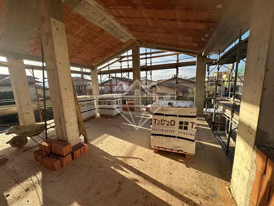 Immagine 17 di Casa trifamiliare in vendita  a Castelnuovo Magra