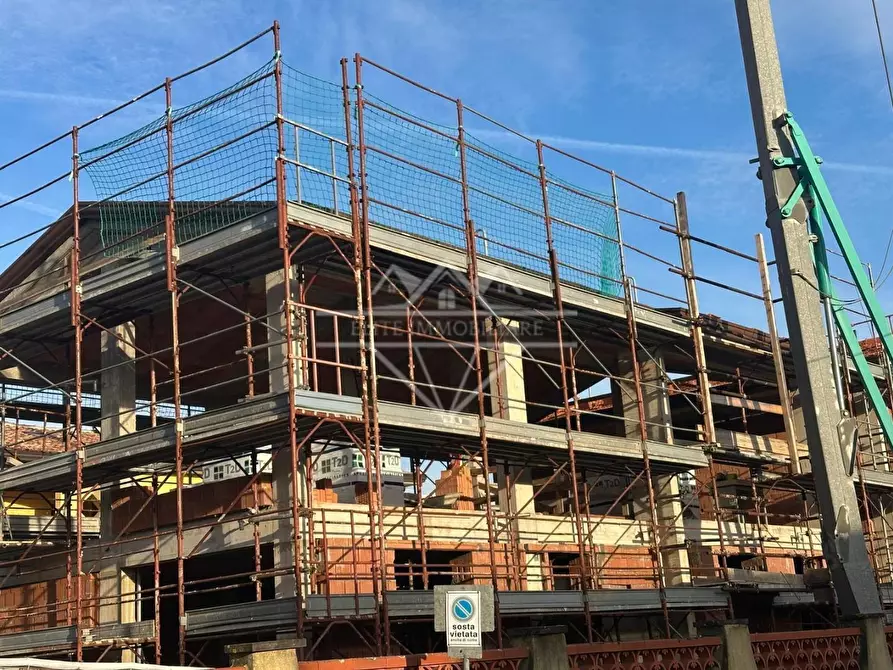 Immagine 15 di Casa trifamiliare in vendita  a Castelnuovo Magra