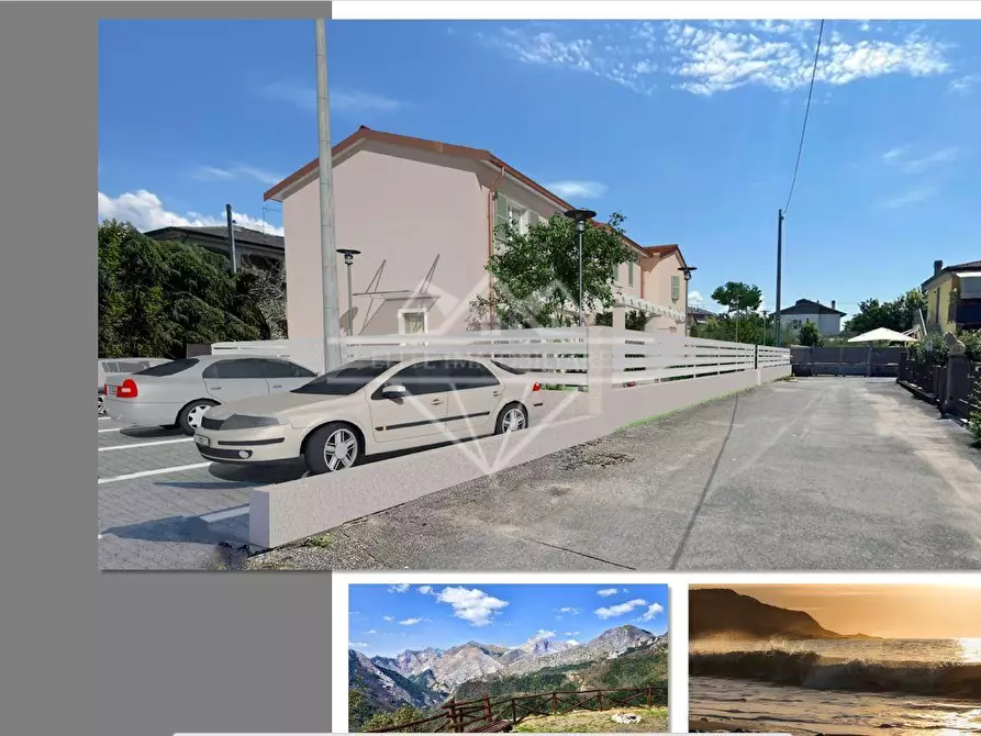 Immagine 3 di Casa trifamiliare in vendita  a Castelnuovo Magra