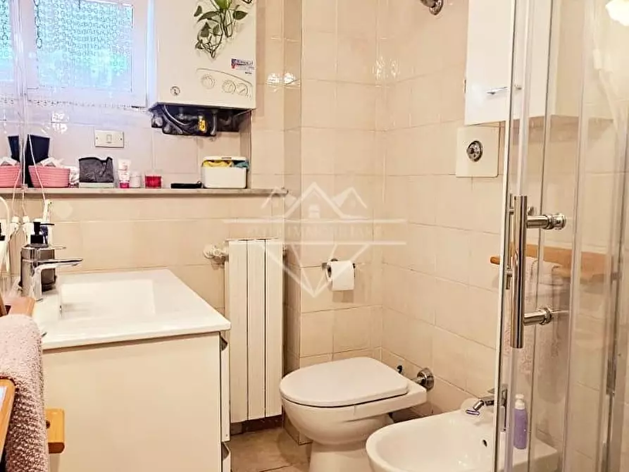 Immagine 12 di Appartamento in vendita  a Carrara