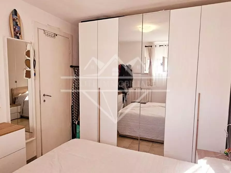 Immagine 10 di Appartamento in vendita  a Carrara