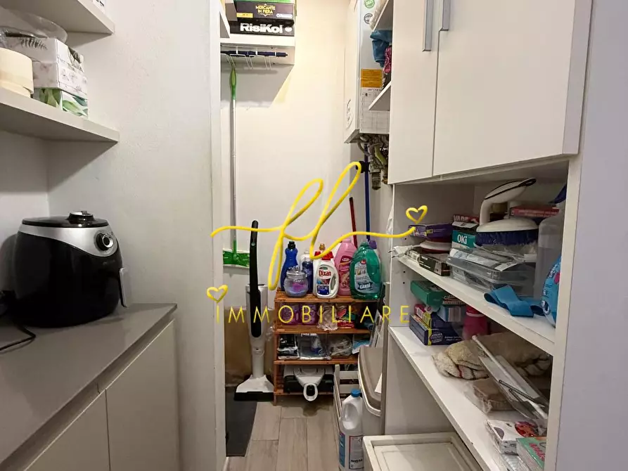 Immagine 26 di Appartamento in vendita  a Cecina