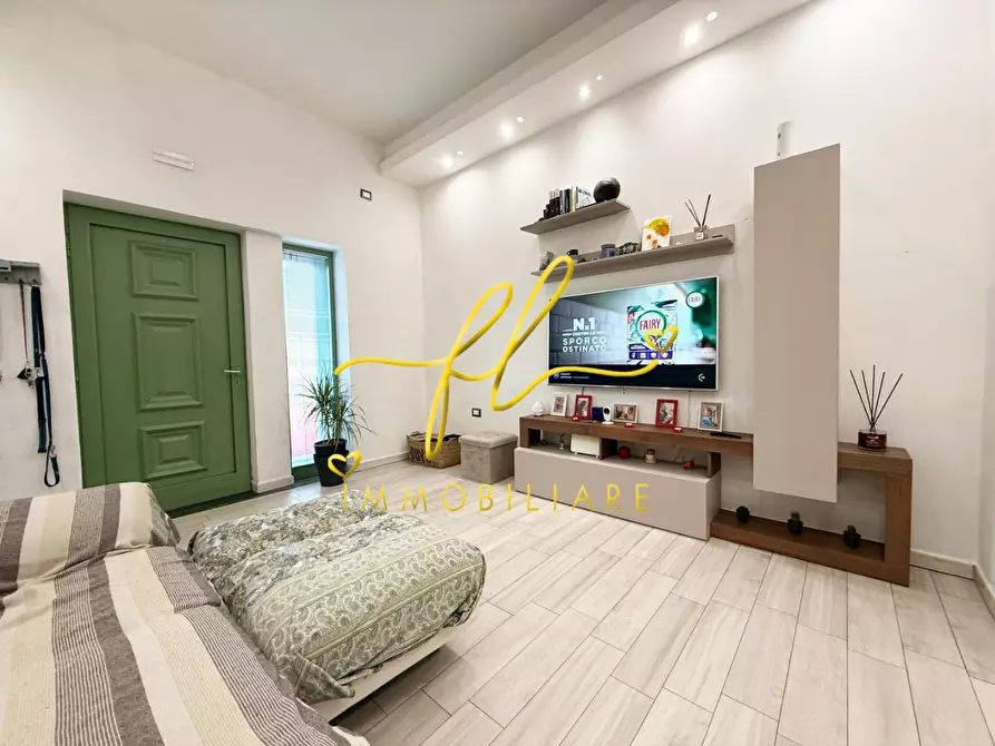 Immagine 1 di Appartamento in vendita  a Cecina