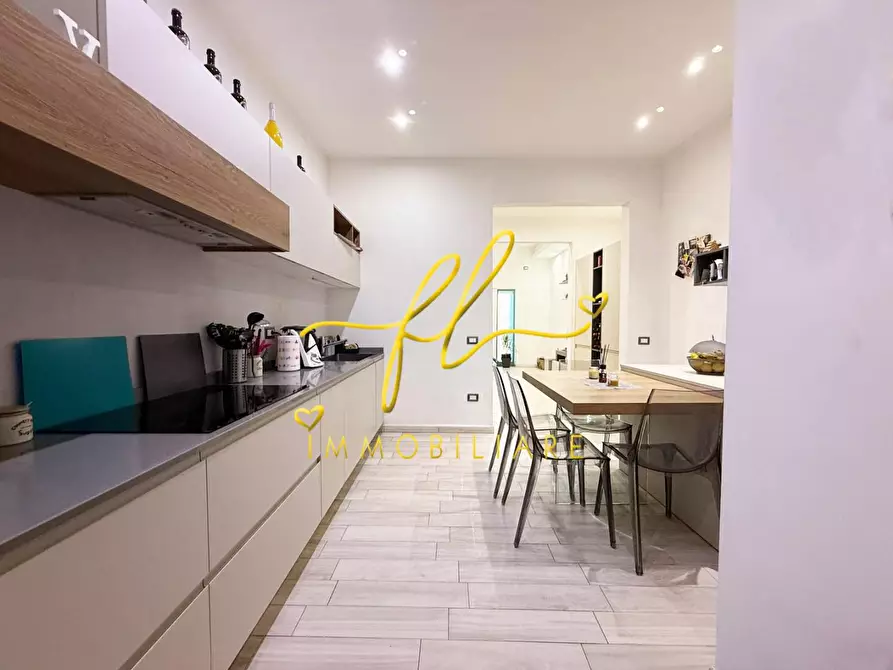 Immagine 9 di Appartamento in vendita  a Cecina