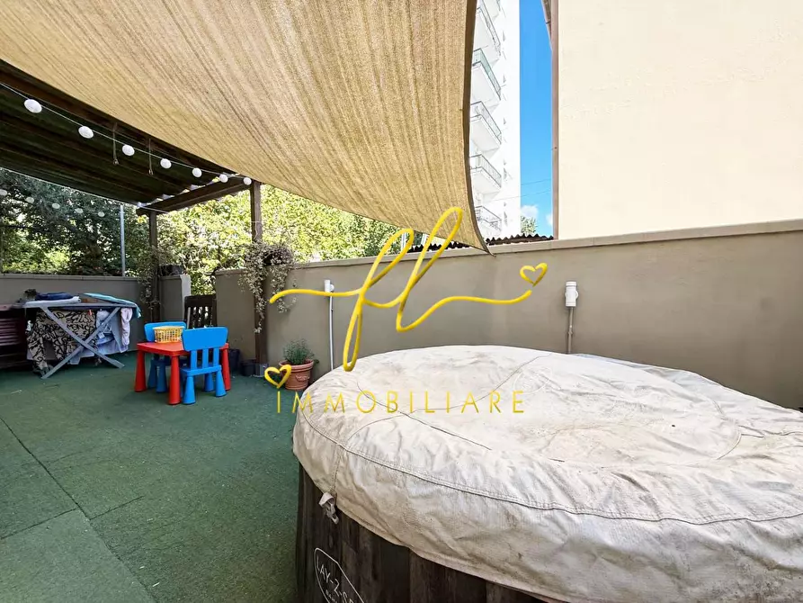 Immagine 28 di Appartamento in vendita  a Cecina