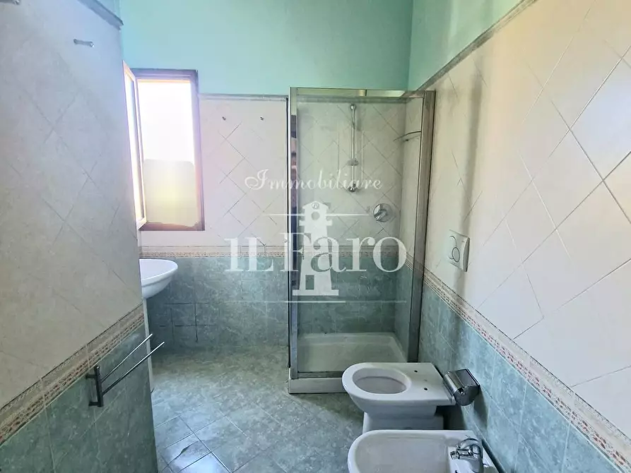 Immagine 17 di Appartamento in vendita  a Campi Bisenzio