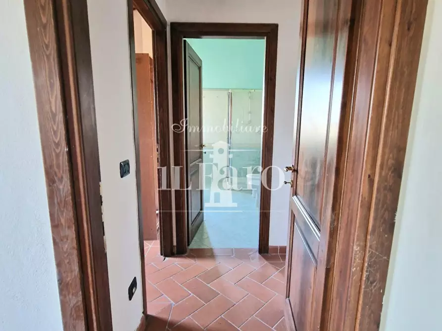 Immagine 8 di Appartamento in vendita  a Campi Bisenzio