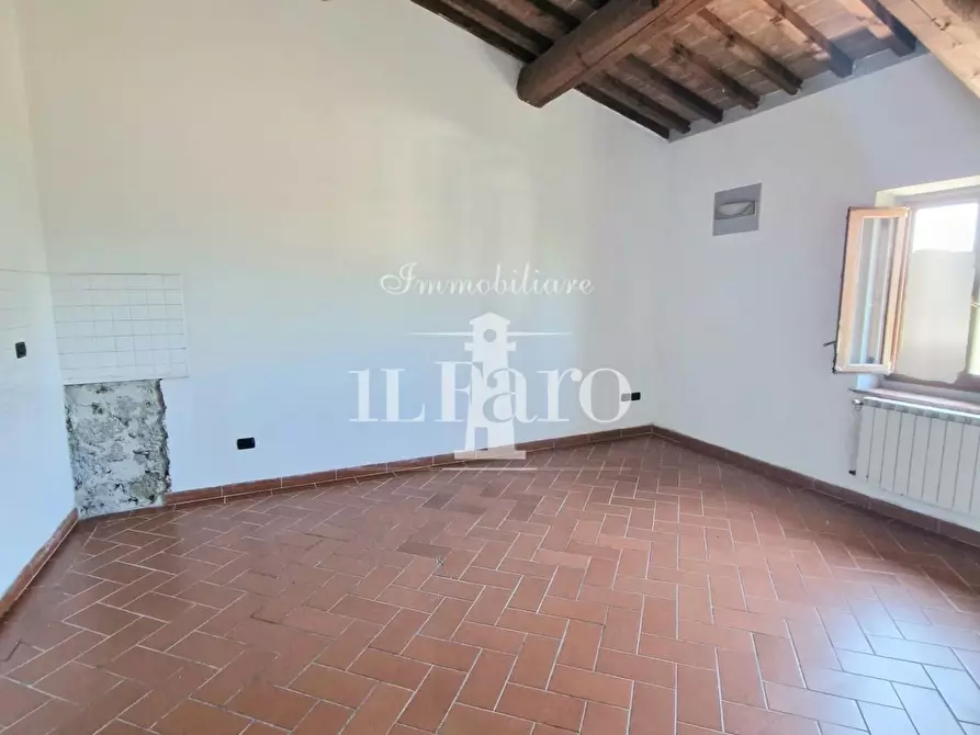 Immagine 3 di Appartamento in vendita  a Campi Bisenzio