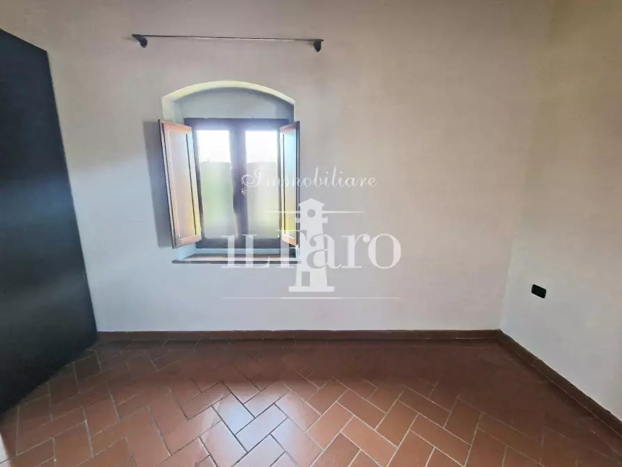 Immagine 11 di Appartamento in vendita  a Campi Bisenzio