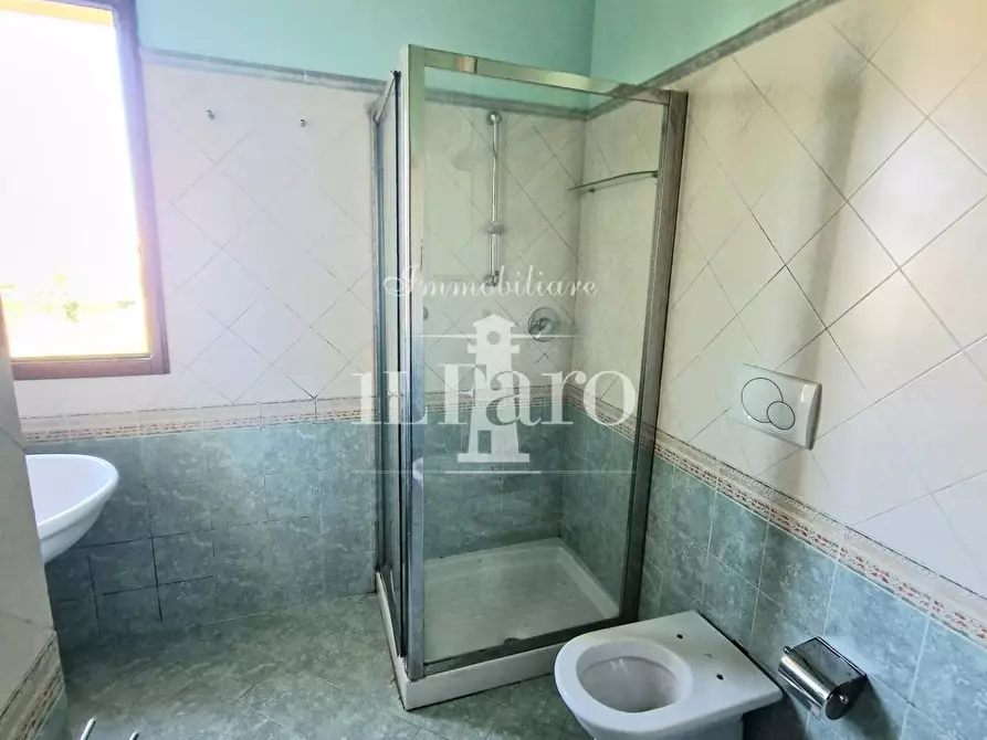 Immagine 19 di Appartamento in vendita  a Campi Bisenzio