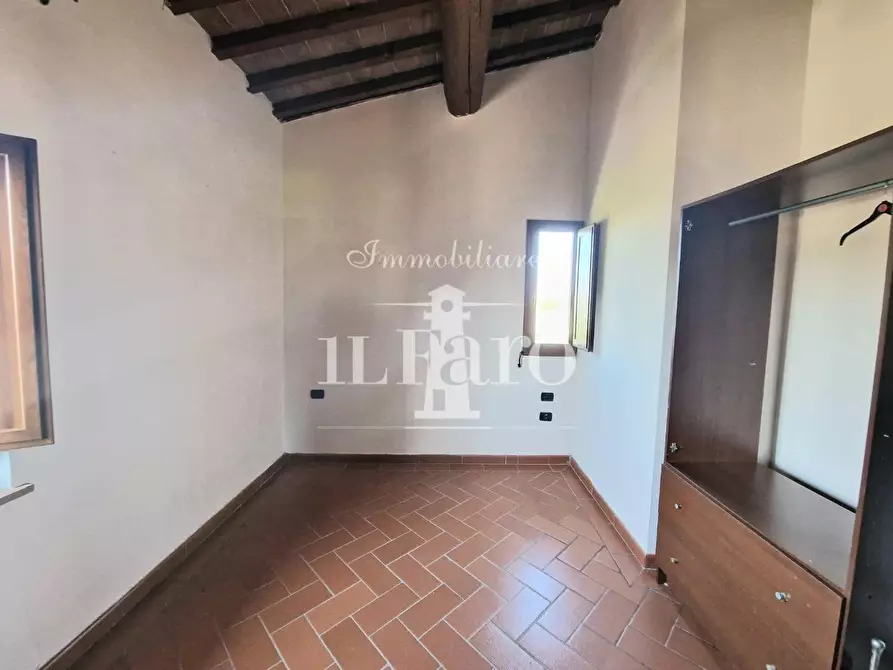 Immagine 15 di Appartamento in vendita  a Campi Bisenzio