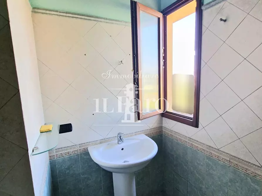 Immagine 16 di Appartamento in vendita  a Campi Bisenzio