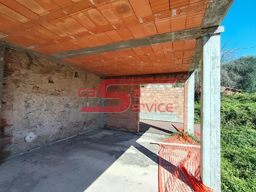 Immagine 3 di Casa colonica in vendita  a Montecatini Terme