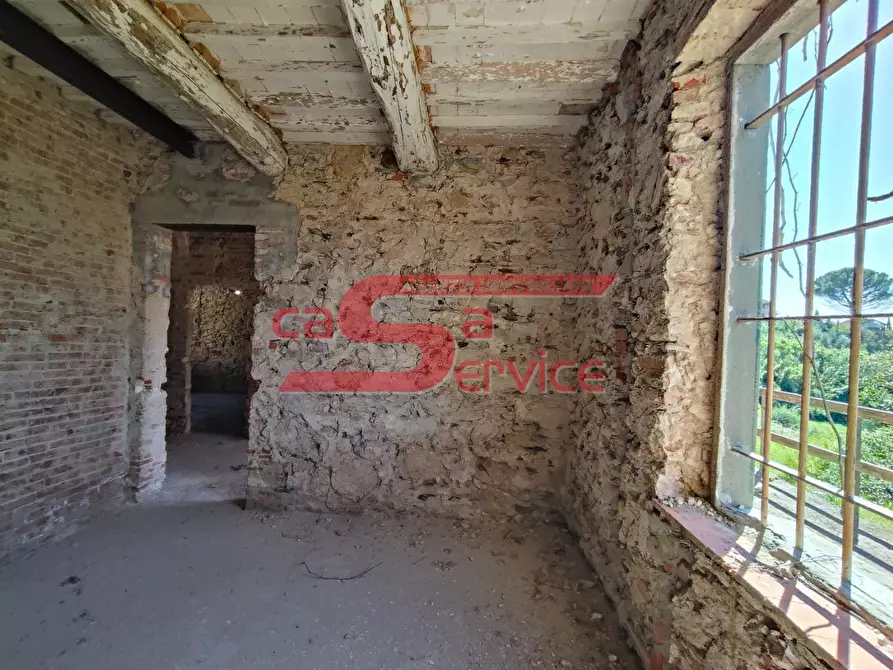 Immagine 6 di Casa colonica in vendita  a Montecatini Terme