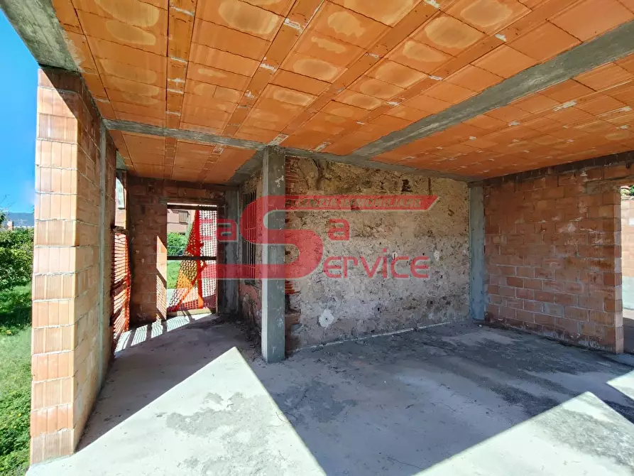 Immagine 4 di Casa colonica in vendita  a Montecatini Terme