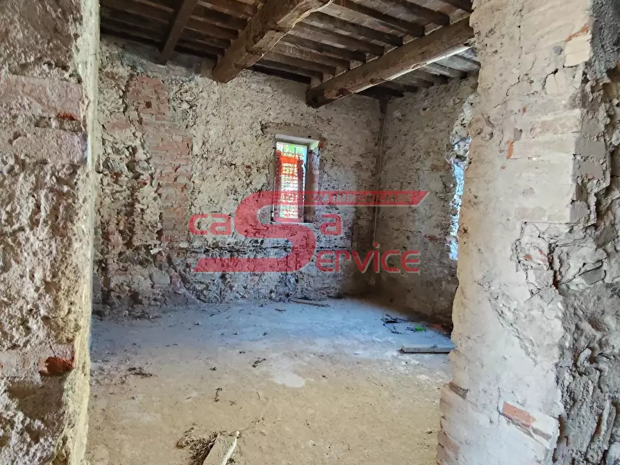 Immagine 11 di Casa colonica in vendita  a Montecatini Terme