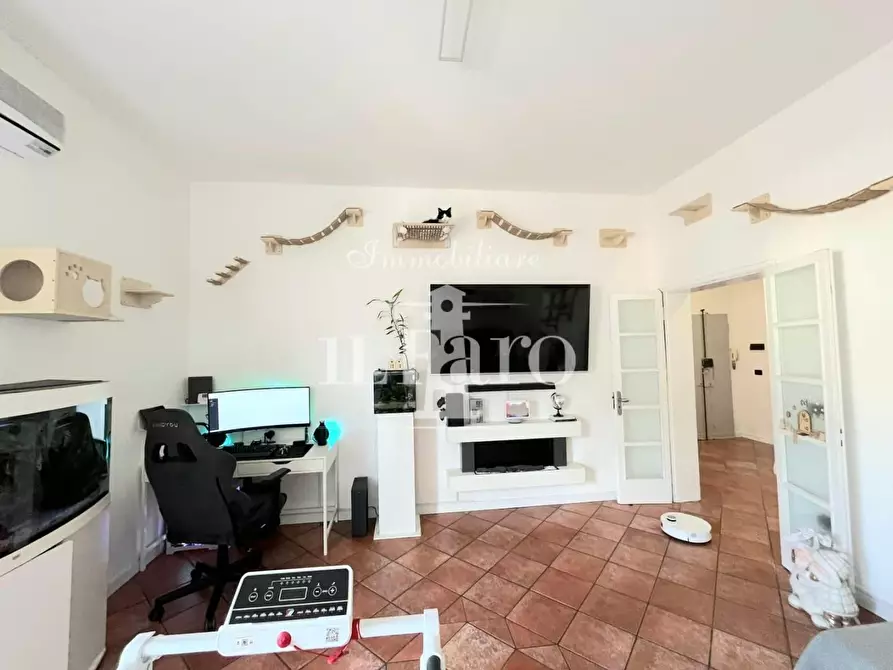 Immagine 3 di Appartamento in vendita  a Signa