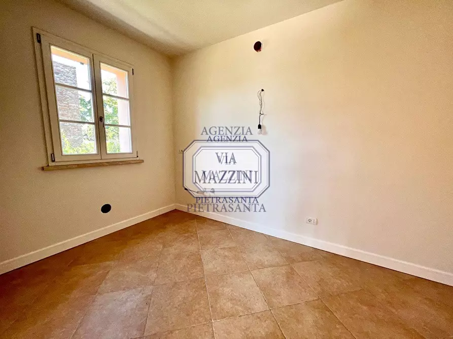 Immagine 6 di Villa in vendita  a Pietrasanta