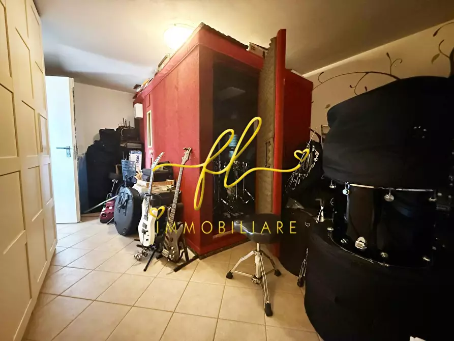 Immagine 26 di Appartamento in vendita  a Montescudaio