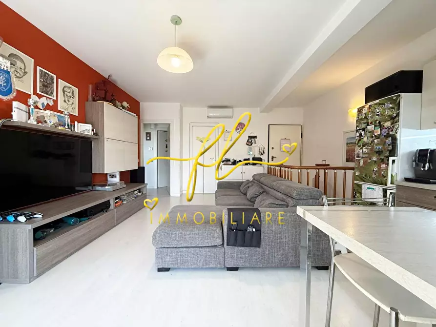 Immagine 10 di Appartamento in vendita  a Montescudaio