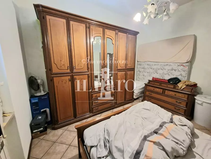 Immagine 16 di Appartamento in vendita  a Campi Bisenzio