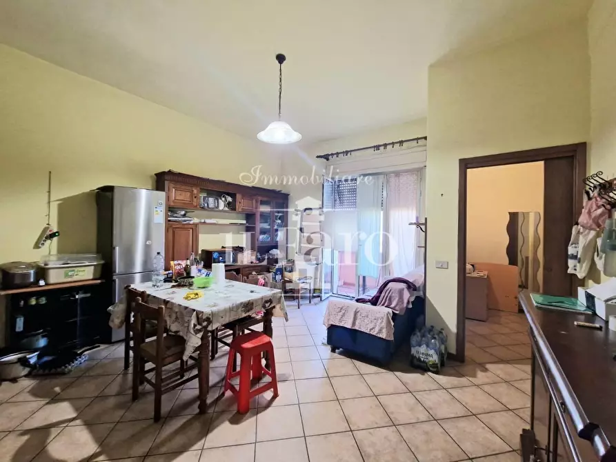 Immagine 1 di Appartamento in vendita  a Campi Bisenzio