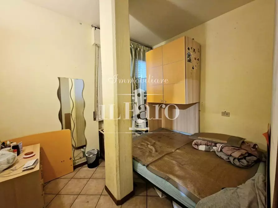 Immagine 21 di Appartamento in vendita  a Campi Bisenzio