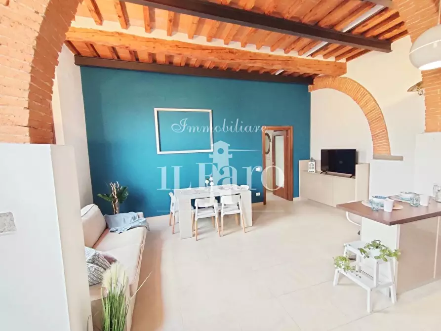 Immagine 4 di Appartamento in vendita  a Campi Bisenzio