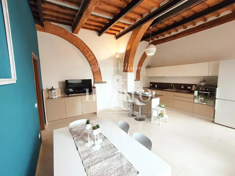 Immagine 3 di Appartamento in vendita  a Campi Bisenzio