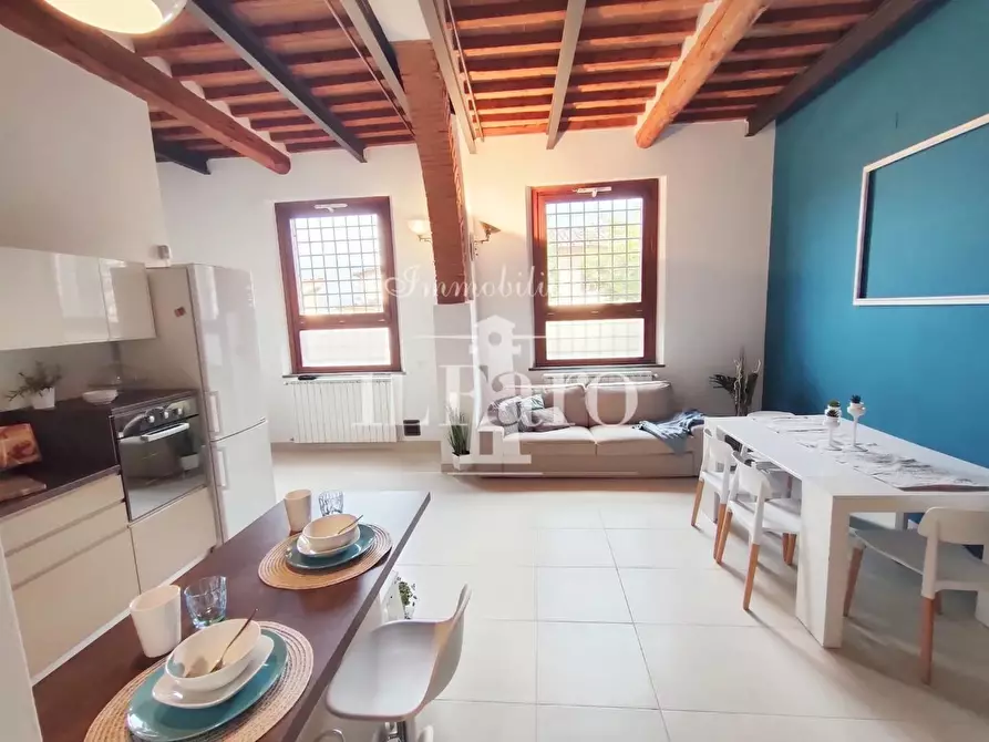 Immagine 5 di Appartamento in vendita  a Campi Bisenzio