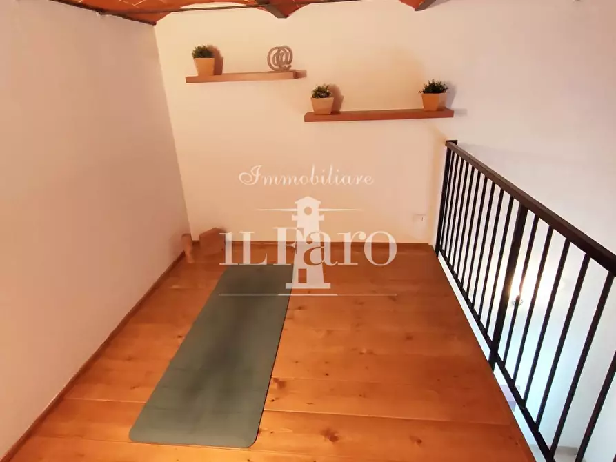 Immagine 14 di Appartamento in vendita  a Campi Bisenzio