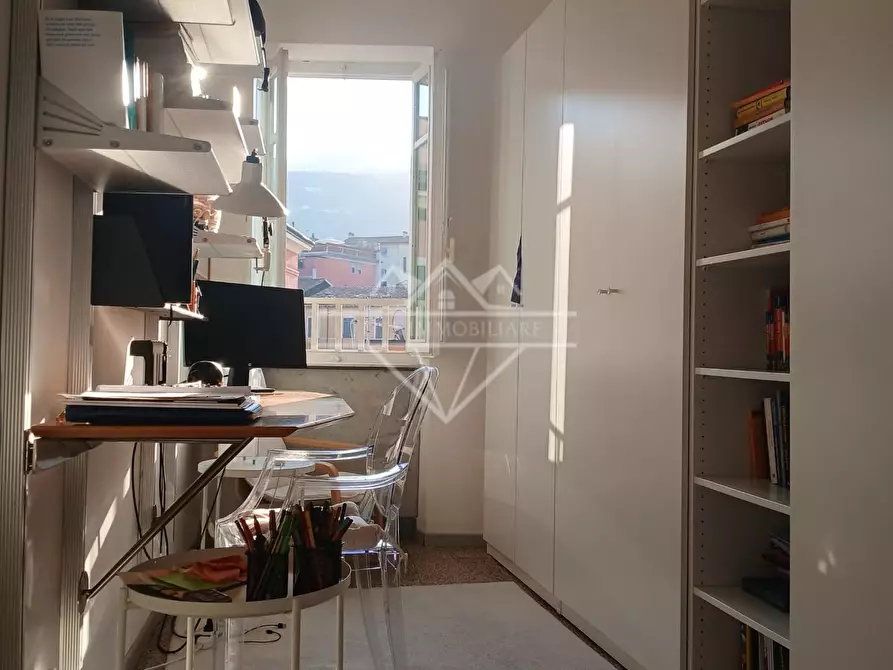 Immagine 9 di Appartamento in vendita  a Carrara