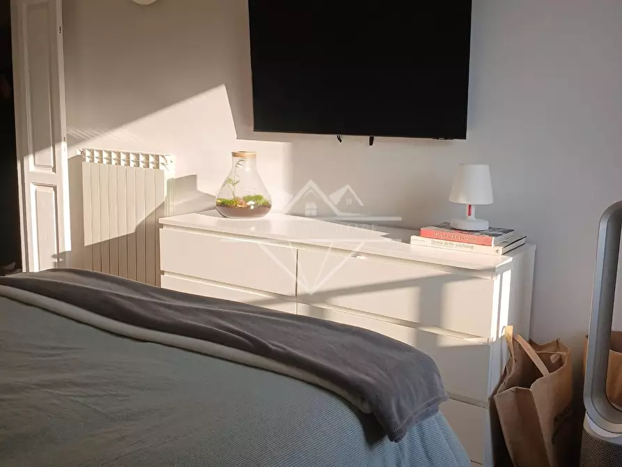 Immagine 7 di Appartamento in vendita  a Carrara