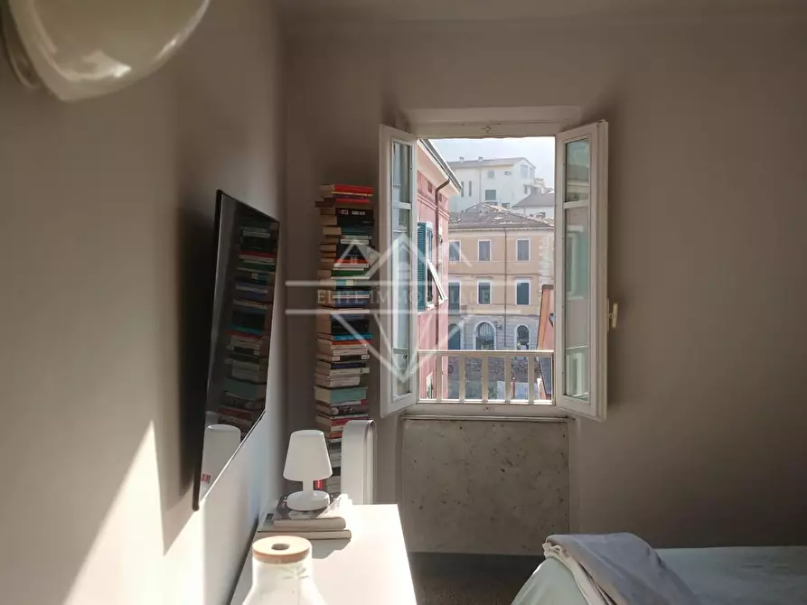 Immagine 3 di Appartamento in vendita  a Carrara