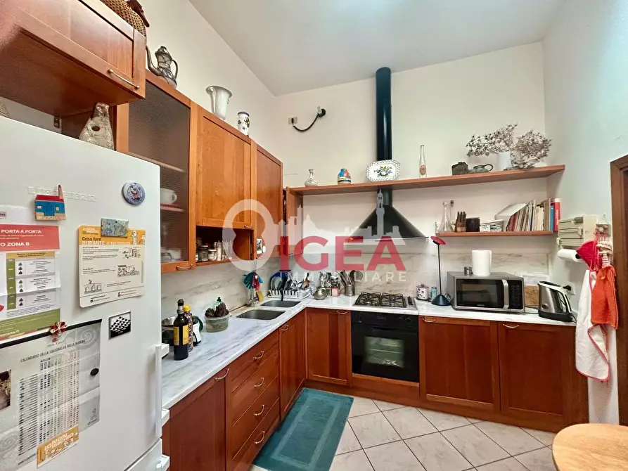 Immagine 12 di Appartamento in vendita  a Siena