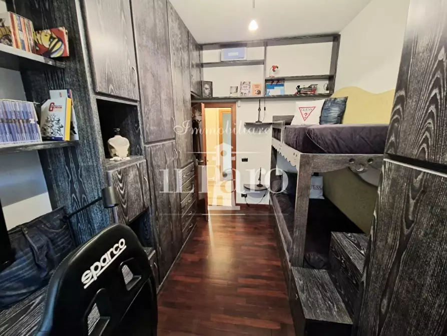 Immagine 20 di Appartamento in vendita  a Campi Bisenzio